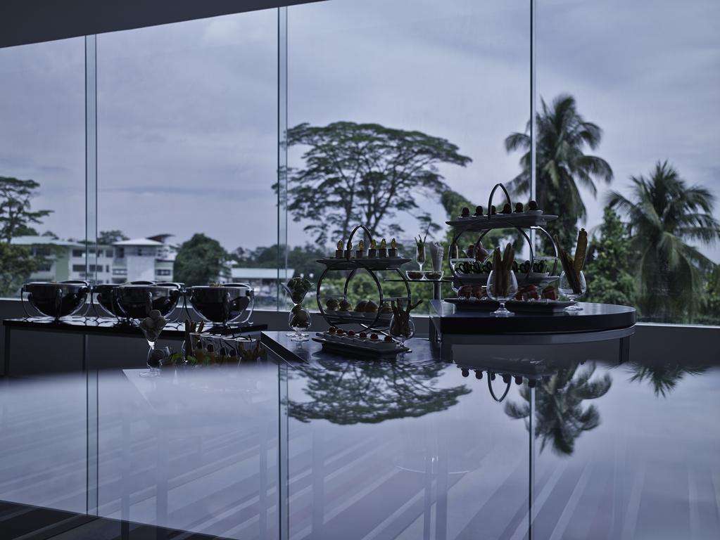فندق بولمان كوشنغ كوشنج المظهر الخارجي الصورة The interior of the National Museum of Singapore